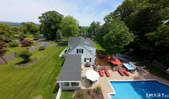 13 Pleasant Rise Cir, Brookfield, CT 06804