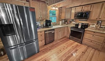 10563 Deer Dr, Birdseye, IN 47513