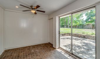 107 Woodgate Dr, Brandon, MS 39042