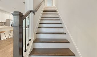 1160 Kendron LN 16, Atlanta, GA 30329