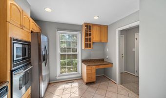 10276 ARIZONA Cir 61, Bethesda, MD 20817