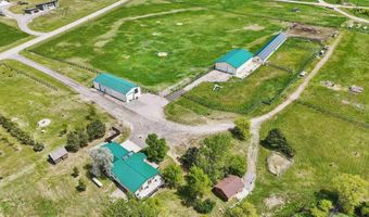 18977 Black Angus Ln, Belle Fourche, SD 57717