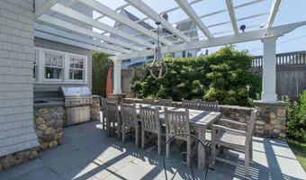 34 Island View Ave, Branford, CT 06405