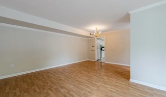 4627 LOGSDON Dr 51, Annandale, VA 22003