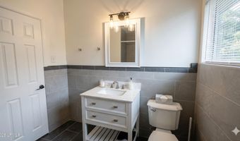 1003 Broad River Dr, Beaufort, SC 29906
