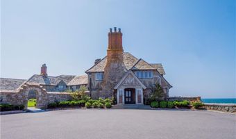 57 Ledge Rd 2, Newport, RI 02840