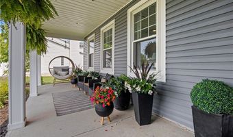 435 Berry Ridge Dr, Amherst, OH 44001