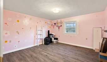 2137 Old State Hwy 11, Beattyville, KY 41311