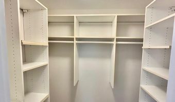 4820 HAMPDEN Ln R-5, Bethesda, MD 20814