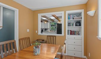 1235 Weeks Mills Rd, Augusta, ME 04330