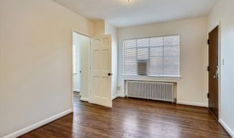 2502 LANGSTON Blvd 2, Arlington, VA 22201