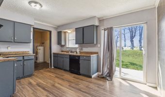 803 Lakewood Dr, Alvarado, TX 76009