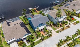 5243 BRIGHTON SHORE Dr, Apollo Beach, FL 33572