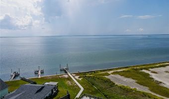 213 Bayview Dr, Aransas Pass, TX 78336