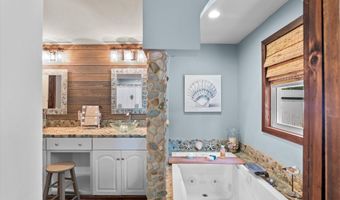 8010 Lakeside Dr, Appling, GA 30802