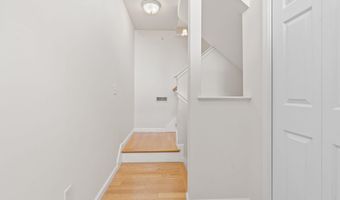 16 Edward Cir, Bedford, NH 03110