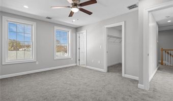 253 Central St, Lincoln, RI 02865