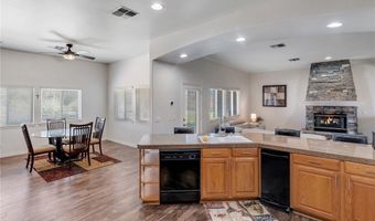 19274 Kanbridge St, Apple Valley, CA 92308