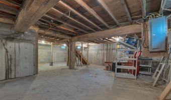 239 Wentworth Rd, Brookfield, NH 03872