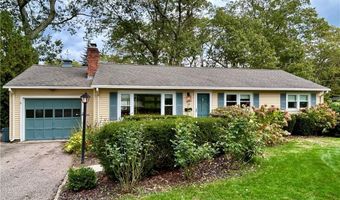 19 Terrace Dr, East Greenwich, RI 02818