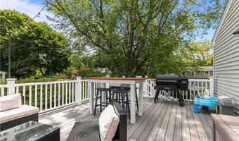 80 PECK Ave, Bristol, RI 02809