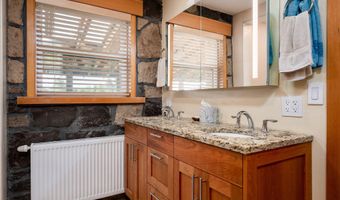 61900 Anker Ln, Bend, OR 97702