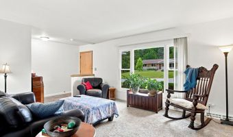 303 RIDGE St, Algonquin, IL 60102