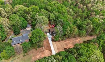 2206 N Asheboro School Rd, Asheboro, NC 27205