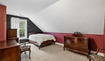 5 Millstone Ter, Bedford, NH 03110
