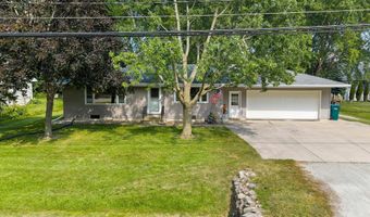 1900 OLDE CASALOMA Dr, Appleton, WI 54913