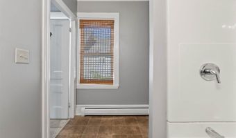 130 W Broadway, Bangor, ME 04401
