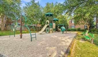 3574 S STAFFORD St, Arlington, VA 22206