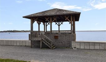 306 America, Newport, RI 02840