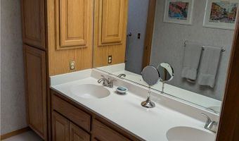 16560 Koda Rd, Apple Valley, CA 92307
