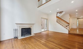 6 GOLDLEAF Ct, Bethesda, MD 20817