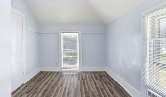 319 NE 6th St, Abilene, KS 67410