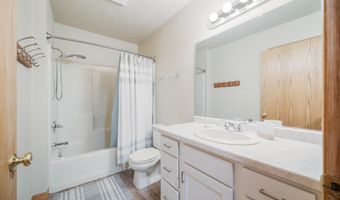 2117 CLOUDVIEW Ct, Appleton, WI 54914