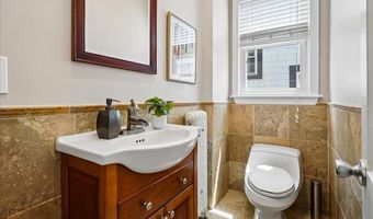 5202 13TH St NW, Washington, DC 20011
