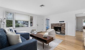 471 Annaquatucket Rd, North Kingstown, RI 02852