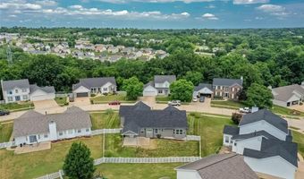 110 Creekside Trl, Arnold, MO 63010