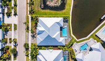 614 Pinckney Dr, Apollo Beach, FL 33572