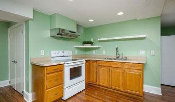 2135 Tuomy Rd, Ann Arbor, MI 48104