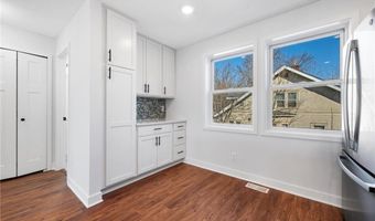 2604 Golden Valley Rd, Minneapolis, MN 55411