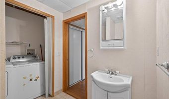 6406 157th St W, Apple Valley, MN 55124