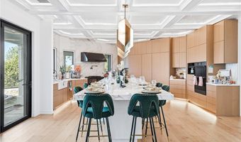 381 S Henning Way, Anaheim, CA 92807