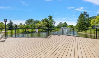 1734 Weatherstone Dr, Ann Arbor, MI 48108
