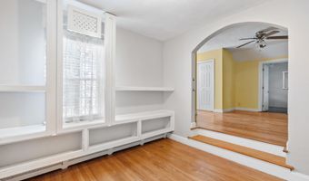 149 9th St, Belford, NJ 07718