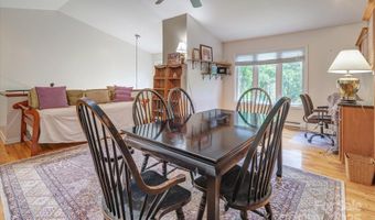 14 Shelton Branch Rd, Barnardsville, NC 28709