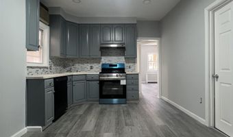82 W 22ND St 1, Bayonne, NJ 07002