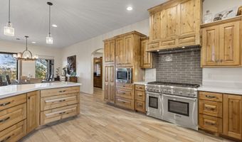 21620 W Buckwheat Ln, Congress, AZ 85332